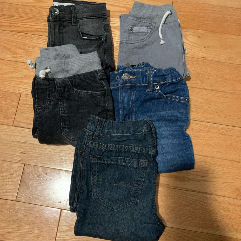 Toddler boys jeans 5T (5 pairs)